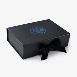 Boîte cadeau noire pliable de qualité supérieure avec ruban en gros-grain et nœud, boîte rigide magnétique de luxe avec logo en feuille d'aluminium bleue pour cosmétiques et cadeaux - Product Image 1