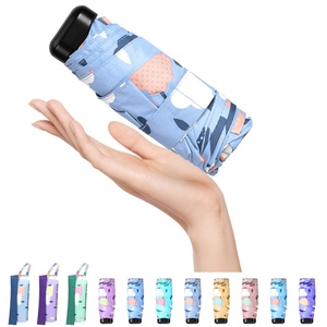 Parapluie de poche compact à 5 plis, protection UV, avec impression de logo personnalisé, ouverture manuelle, vente en gros - Product Image 2