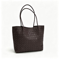 Grand sac fourre-tout tissé pour femmes avec pochette assortie, sac polyvalent à porter à l'épaule et à la main pour les trajets quotidiens, personnalisable