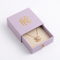 Boîte à collier personnalisée avec impression, étui carré pour pendentif avec insert en velours, vente en gros directe d'usine, commande en gros, emballage de bijoux