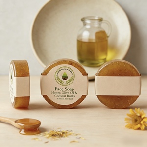 Jabón Facial Natural Suave de Miel Orgánica, Aceite de Oliva y Manteca de Coco para Limpieza Diaria - Product Image 6