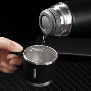 Set de Regalo Promocional Ecológico con Termo de 500 ml y Tres Tazas en Caja de Cartón Negra con Logotipo Personalizado GS005, Termo Urbano en Existencia - Product Image 5