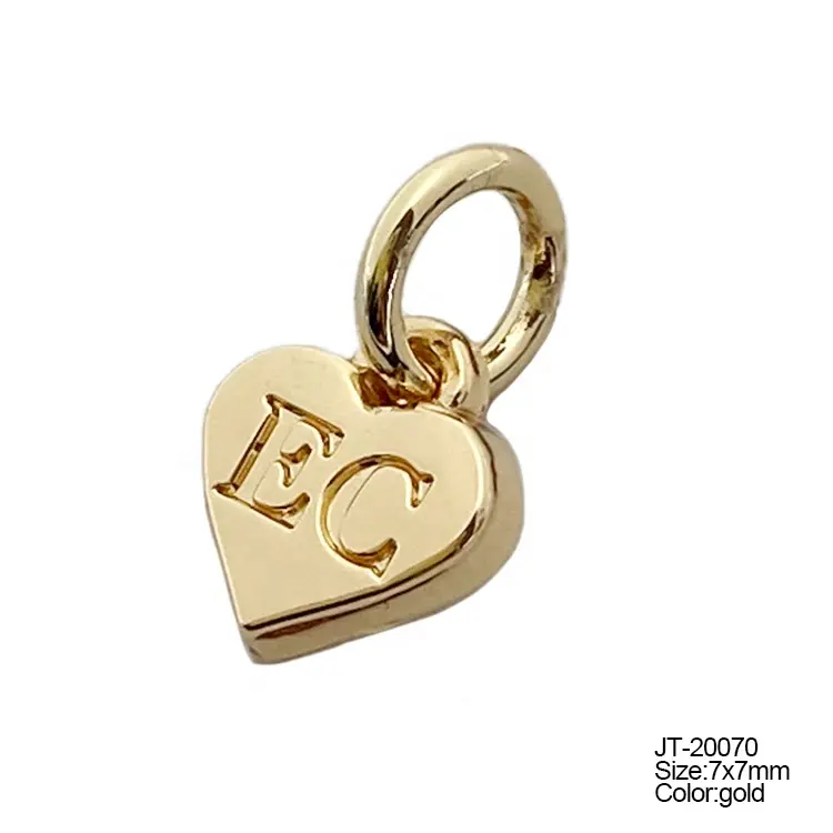 Logo personnalisé gaufré en forme de cœur, 100 pièces, étiquettes à bijoux gravées sur mesure pour bracelet