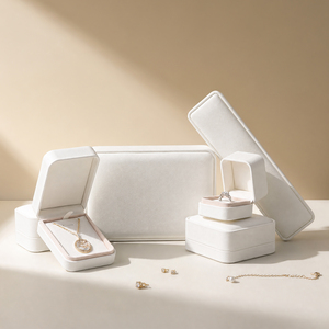 Boîte à <span class=keywords><strong>bijoux</strong></span> de luxe Zebopak en <span class=keywords><strong>cuir</strong></span> PU avec insert souple pour emballage cadeau de bague - Product Image 1