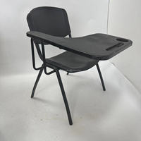 Chaise de formation empilable avec grande tablette d'écriture, structure en acier en forme de cœur, chaise d'étudiant en plastique PP pour salle de classe et conférences