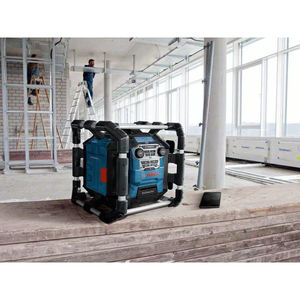 Bosch GPB 18V-5 SC Radio professionnelle sans fil 20 W pour chantier de construction - Product Image 2