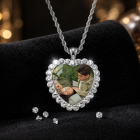 Collier personnalisable en forme de cœur avec portrait de couple pour jeunes mariés, bijoux pour le commerce extérieur