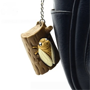 FUSEJOY Llavero Colgante de Descompresión para Oficina con Diseño de Insecto Cigarra de Verano Impreso en 3D y Eje Mecánico con Sensación Táctil - Product Image 3
