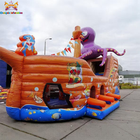 Château gonflable commercial en forme de bateau pirate avec toboggan aquatique, capacité de 10 personnes, en PVC, installation facile, pour enfants en plein air