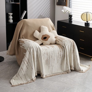 Funda de Sofá Nórdica Simple de Chenilla Color Caqui Glaciar, Estilo de Lujo Ligero, Universal para las Cuatro Estaciones, Antiarañazos para Gatos - Product Image 1