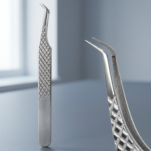 Pinzas de Precisión para Pestañas de Acero Inoxidable con Punta Lisa en Ángulo de 45 Grados para Extensión de Pestañas - Product Image 4