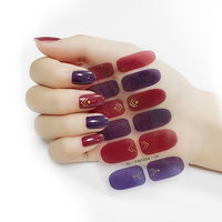 Échantillon Gratuit OEM Personnalisé 12 Bandes de Vernis à Ongles en Gel Autocollantes 3D Imperméables Manucure Rapide Art Français Sûr pour les Enfants