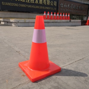 Fournisseur chinois de cônes de signalisation en PVC réfléchissant orange pour la sécurité routière en rouge et en orange - Product Image 4