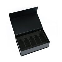 Boîte cadeau rigide portable magnétique de luxe personnalisée avec doublure en mousse EVA, logo personnalisé, imperméable, recyclable, pour usage cosmétique