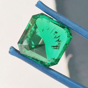 Émeraude synthétique de laboratoire hydrothermique taille Asscher 12x12mm, pierre libre pour la fabrication de bijoux - Product Image 2