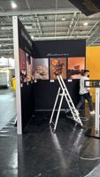 Stand d'exposition SIAL Paris 20x20, stand de foire, stand de salon professionnel, stand modulaire rétroéclairé avec enseigne suspendue