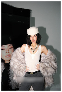 Manteau en <span class=keywords><strong>fausse</strong></span> <span class=keywords><strong>fourrure</strong></span> pour femme, ample, épais, à poils longs, avec capuche à franges, style vintage décontracté, chaud, vêtement d'extérieur - Product Image 3