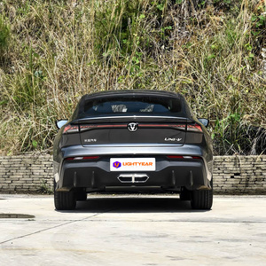 Changan UNI-<span class=keywords><strong>V</strong></span> : Berline Sportive de Luxe Avancée, Automobile Chinoise Moderne pour les Déplacements Professionnels, Conduite Premium et Marché Mondial - Product Image 6