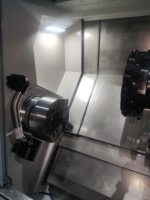 Tour CNC FANUC HT5M horizontal, moyenne capacité, 3 axes, 12 postes à outils, haute précision, conception à lit incliné, moteur à broche unique, haute performance