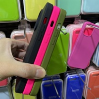 Vente en gros coque de téléphone en silicone liquide pour Apple Iphone 15 14 13 12 11 Pro Max Mini 7 8 6s Plus X Xs Max Housse antichoc