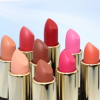 Rouge à lèvres rouge d'usine, longue tenue, cosmétiques de marque privée, rouge à lèvres crémeux anti-transfert, rouge à lèvres mat, logo personnalisé