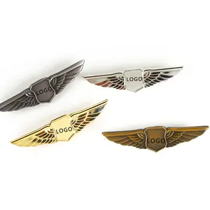 Desain Gratis OEM Logo Kustom Keamanan Airline Badge Wing Badge Souvenir Plating Zinc Alloy Blank Metal Sports Pride Enamel Pins