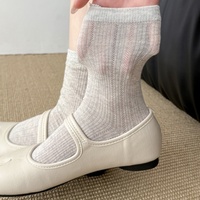 Chaussettes mi-mollet respirantes en tricot à deux orteils fendus pour femmes, couleur unie, vente en gros, personnalisables