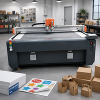 Cutter oscillant CNC pour découpe et perforation de matériaux flexibles, carton et papier, destiné à l'emballage