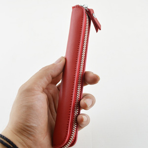 Estuche portátil para lápices de estilo coreano, estuche simple y moderno, bolsa redonda de color sólido para guardar lápices. - Product Image 4