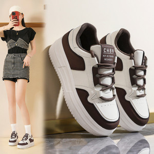 Chaussures de sport décontractées pour femmes, édition coréenne, nouvelle collection automne 2024, respirantes, en mesh, à semelle épaisse - Product Image 1