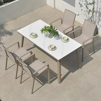 Ensemble de table et chaises de salle à manger d'extérieur moderne haut de gamme, avec chaise en maille Teslin et structure en alliage d'aluminium imperméable