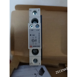 1PCS NUEVO Relé de Estado Sólido CARLO GAVAZZI RGC1A60D30KKE Envío a través de DHL/Fedex - Product Image 1