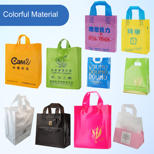 Bolsa de compras de plástico personalizada con impresión de marca, temática de mascotas, de colores, con logo personalizado, mate, para supermercado. - Product Image 4