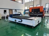 Découpeuse laser CNC de qualité supérieure, machine de découpe laser à fibre à plateforme unique conforme aux normes CE, fabricant chinois