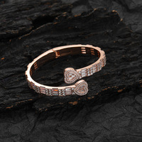 Venta Directa de Fábrica de Nuevos Accesorios de Hip-hop y Rap, Brazalete Abierto Moderno con Incrustaciones de Circonio en Forma de Corazón