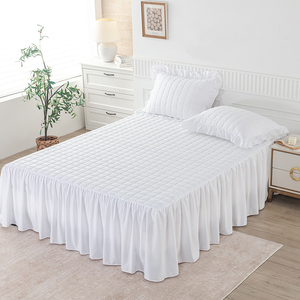 Jupe de lit de luxe <span class=keywords><strong>blanche</strong></span> à volants, protège-matelas matelassé avec bande élastique, couleur unie, doux pour <span class=keywords><strong>la</strong></span> <span class=keywords><strong>peau</strong></span> - Product Image 1
