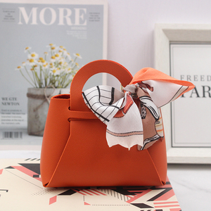 Bolsa de Regalo de Boda de Cuero PU de Lujo con Cinta de Raso, Mini Caja de Regalo de Boda Plegable, Elegante Bolsa de Regalo para Dulces - Product Image 3