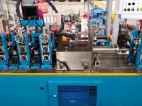 Machine de fabrication de tuyaux en acier sur mesure, moulin à tubes de haute précision, ligne de formage de tubes pour fluides sanitaires