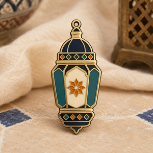 En gros, Épinglette en métal de haute qualité, personnalisée, en forme de lanterne marocaine, lampe en laiton émaillée, style <span class=keywords><strong>Marrakech</strong></span>, souvenir de voyage arabe - Product Image 2