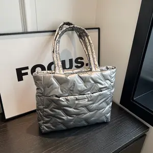 Autumn and winter new down padded bag fashion geometric indentation design underarm single shoulder temperament Tote ag