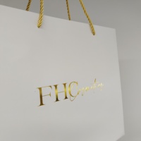 Sacs d'emballage personnalisés en papier cartonné blanc pour sacs à emporter, sacs à pain, sacs à café et sacs pour magasins de vêtements, de bijoux et de produits de beauté
