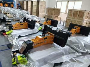 Martillo Hidráulico Soosan SB40, Producto Principal, Suministro Directo de Fábrica, Garantía de Un Año, Características Estándar Incluidas - Product Image 3