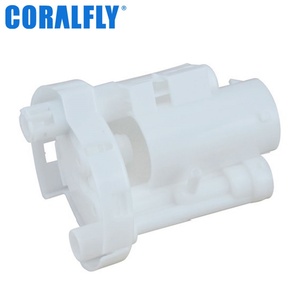 High Quality diesel Generator Fuel Filter Gasoline Filter Auto Parts 77024-0D070 for Japanese Car Toyota - Product Image 3
