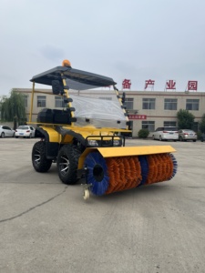 Quitanieves con Cabina de Conducción, Escoba Quitanieves Multiusos con Parabrisas Grande para Techo, Pala Quitanieves de 1.5 m - Product Image 5