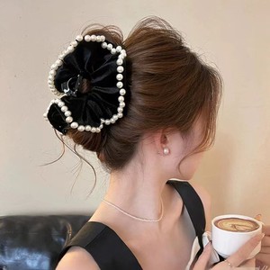 Pince à cheveux requin en velours français avec nœud et accessoires en plastique, 13 cm, élégante, pour bal de promo, pour femmes - Product Image 1