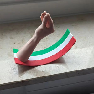 Décorations de voiture et de bureau en forme de geste italien amusant, jouets créatifs pour une décoration ludique - Product Image 4