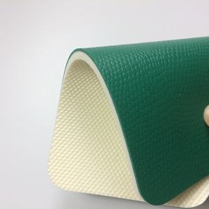 Revêtement de sol sport en <span class=keywords><strong>PVC</strong></span> mobile en vinyle antidérapant au design moderne aspect bois personnalisé pour salle de sport au Canada - Product Image 6