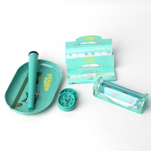 Set Completo per Rollare Personalizzato: Cartine con Filtri Naturali, Coni e Macchina per Rollare - Product Image 1