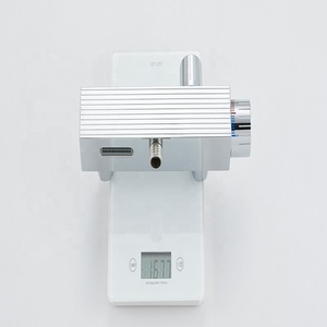 Design simple, pommeau de <span class=keywords><strong>douche</strong></span> moderne et ensemble de <span class=keywords><strong>douche</strong></span>, kits de rail de colonne montante de <span class=keywords><strong>douche</strong></span> carrée en acier inoxydable noir - Product Image 4