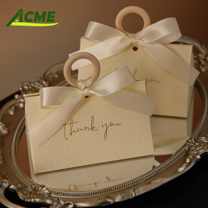 กล่องขนมขายดี กล่องของขวัญงานแต่งงานสุดหรู กล่องกระดาษพกพาสะดวกสำหรับงานแต่งงานและวันวาเลนไทน์ - Product Image 1